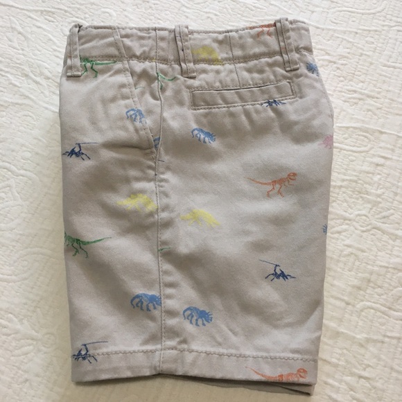 18-24m (6/$20) Cream Cotton Dinosaur-Print Casual Shorts - Picture 5 of 6